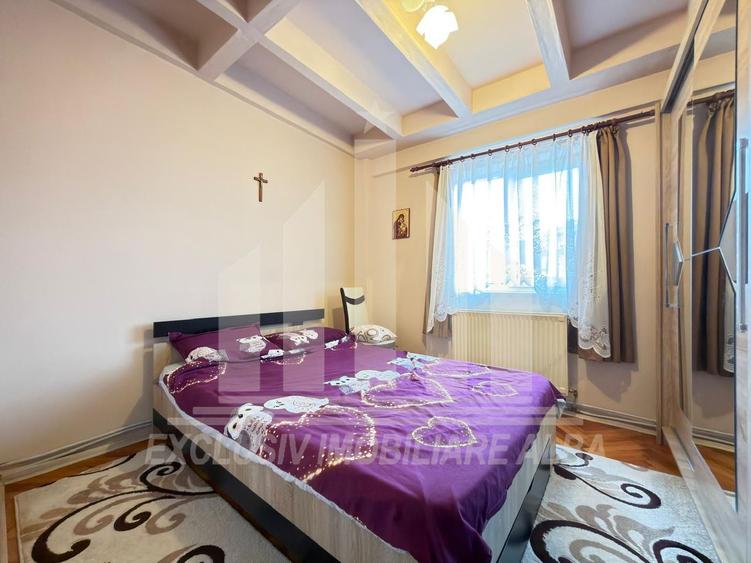 Apartament 3 camere decomandate | 2 bai | 70 mp | Etaj 3 | Cetate