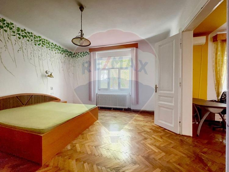 Casă / Vilă cu 6 camere de vânzare în zona Elisabetin