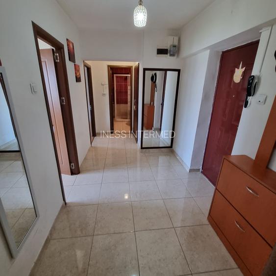 UNIVERSITATE, BLOC 1980, APARTAMENT 2 CAMERE DECOMANDATE, LANGA METROU - 5