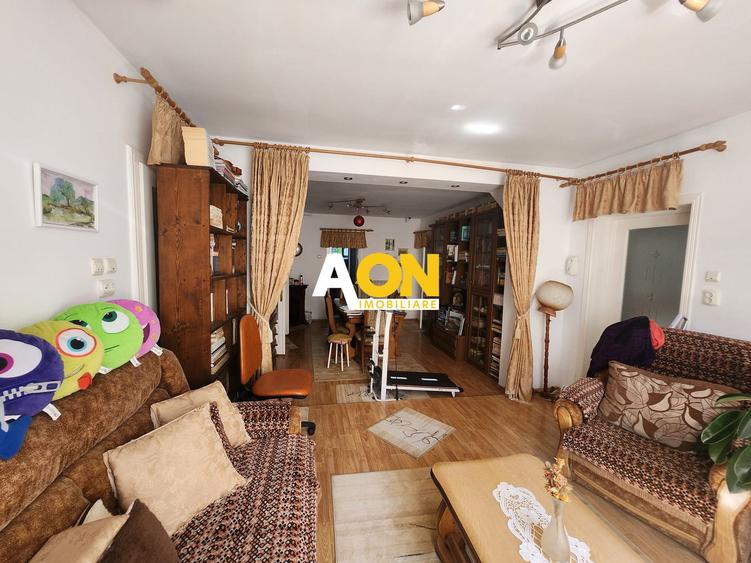 De vanzare casa 5 camere, 655mp teren, zona Cetate