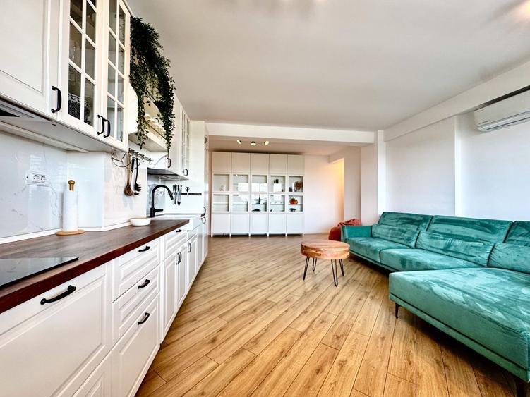Apartament penthouse, cu terasa generoasă, la intrare in Giroc