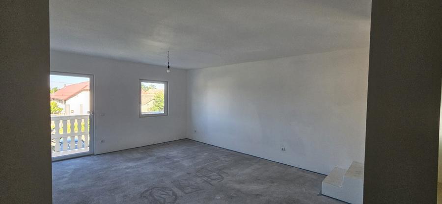 Dudestii Noi - Casa 7 Camere - Proiect 2 Familii