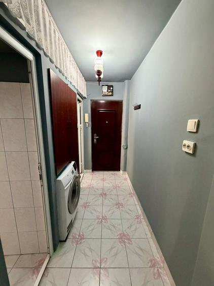 Apartament de vanzare cu 2 camere- renovat- zona Tipografilor