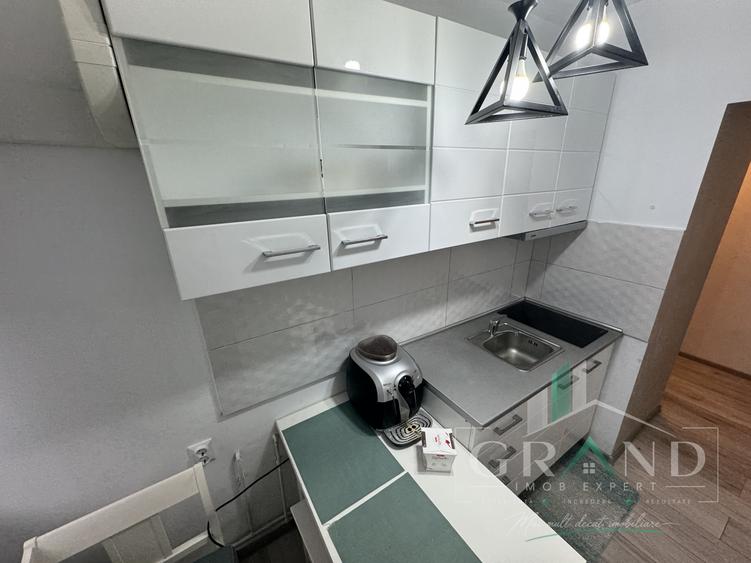 OPORTUNITATE | 2 CAMERE DECOMANDAT | LOGIE | PARCARE | B-dul Regele Mihai I
