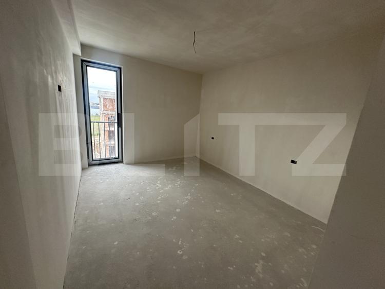 Apartament cu 3 camere, 73 mp, zona Micro 16
