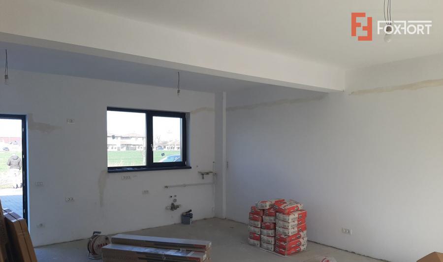 Case insiruite cu 4 camere si teren de 100 mp, zona Chisoda