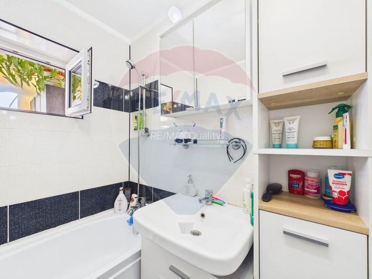 Apartament 4 camere de vanzare – complet renovat, mobilat și utilat - 23