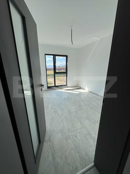 Apartament nou, 3 camere, zona linistita in Cristian