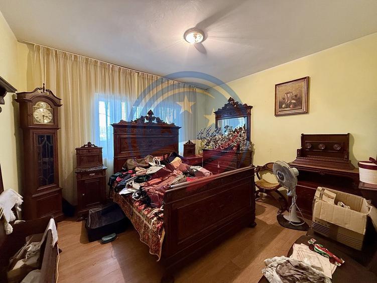 Casa de vanzare/Craiova/str Raului