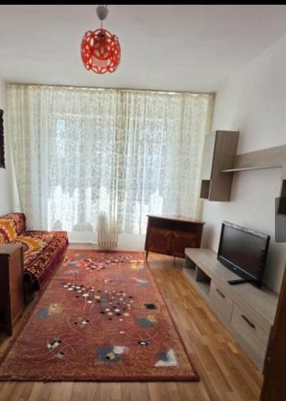 Garsonieră zona cet mobilată utilată 20 mp etaj 2/4