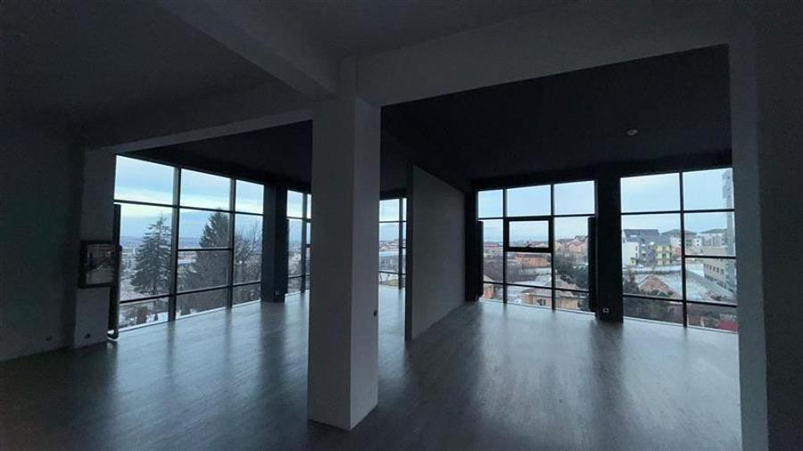 Inchiriere spatiu birouri, showroom sau clinica, zona Zorilor, Cluj-Napoca
