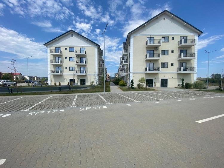 Apartament 3 camere, 2 bai,loc de parcare si boxa de depozitare 0% Comision