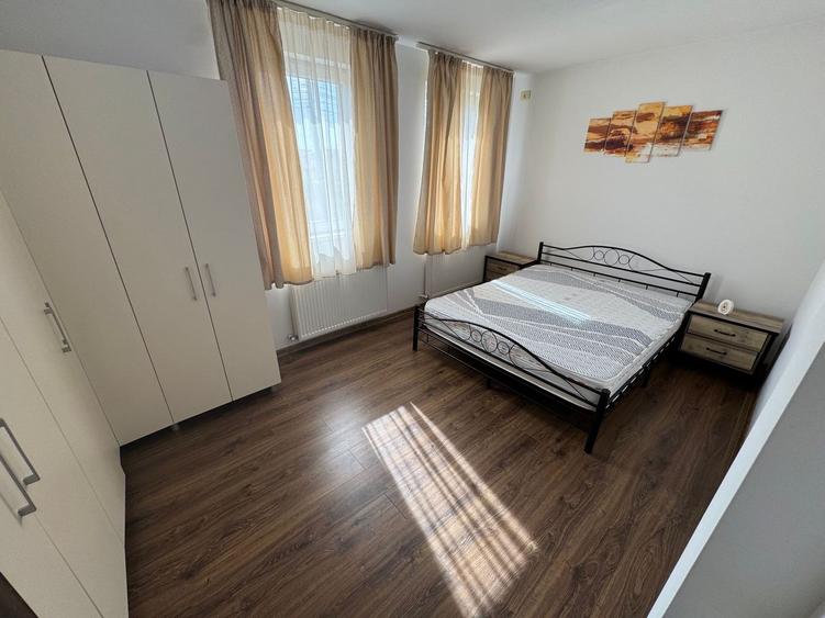 Casa Otopeni 23 august 4 camere, curte 250m