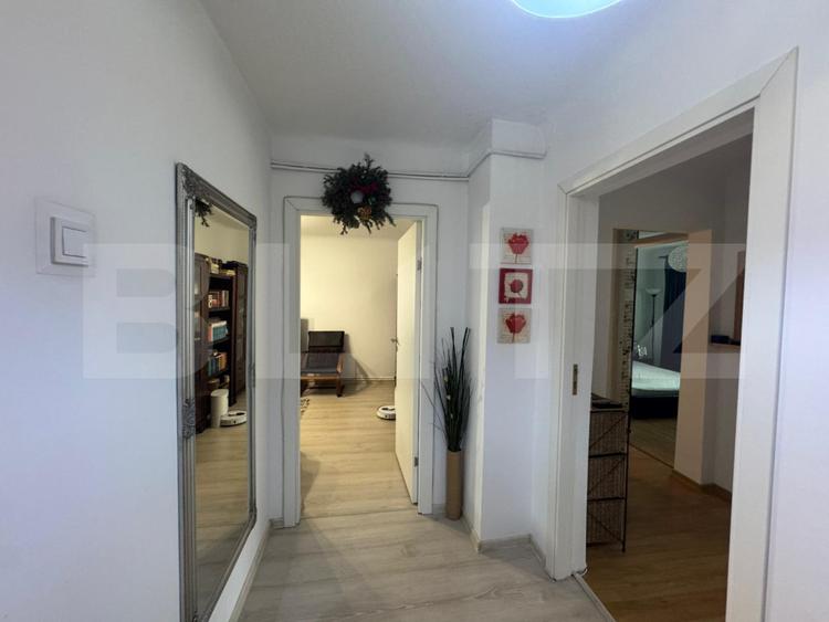 Apartament de 4 camere, 80 mp, decomandat, zona Sara Cartier 1 Mai