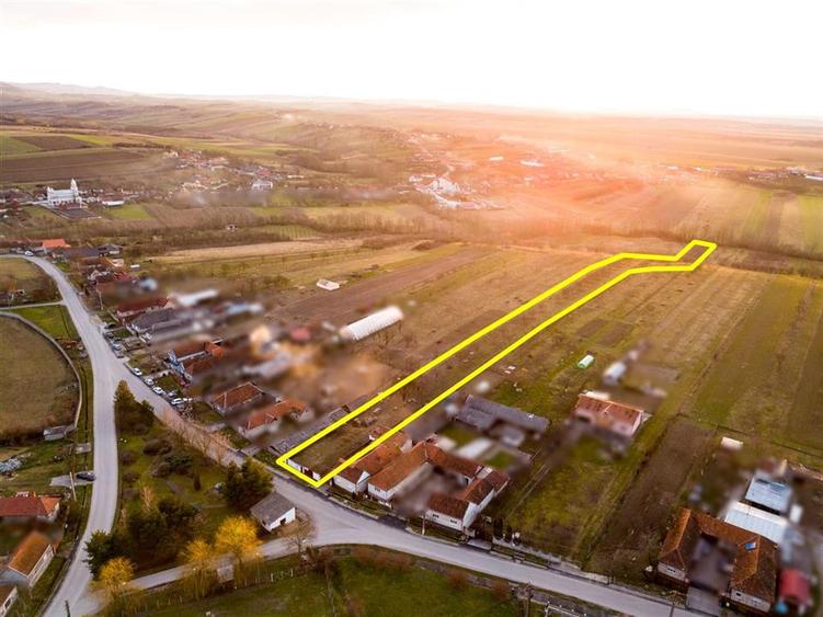 RECO Teren intravilan construbil 5342 mp-  sat.Hotar