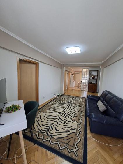 Apartament 3 camere zona Iulius Mall