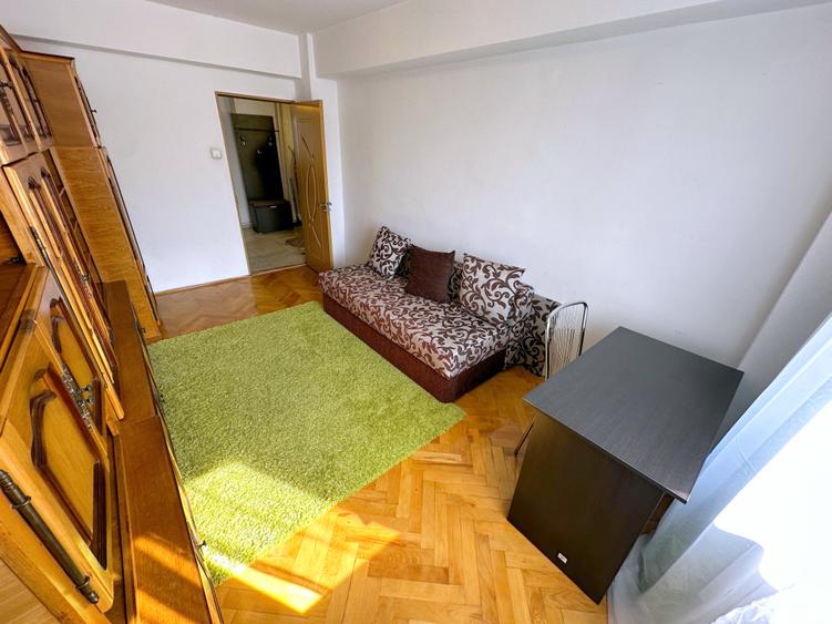 3 camere, decomandate, in zona centrala, strada Nicolae Titulescu
