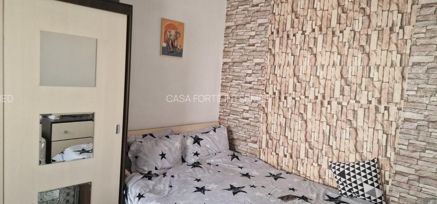 Apartament 2 camere Casa de Cultura 72000 EUR - 4