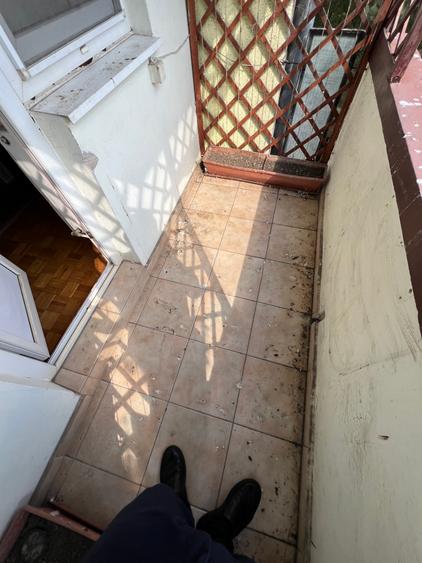 INCHIRIEZ apartament 3 camere semidecomandat, zona Milea