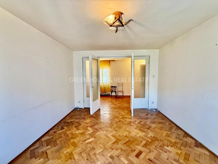 Apartament cu 4 camere-2 balcoane- zona Piata Centrala - 26