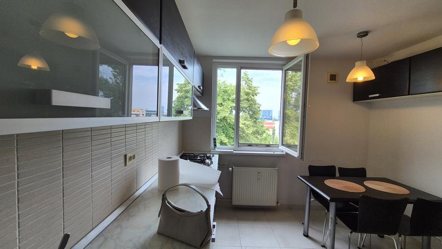 Apartament 3 camere de închiriat - POLITEHNICĂ