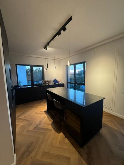 Casa individuala, 337 mp, piscina, Andrei Muresanu, alee privata