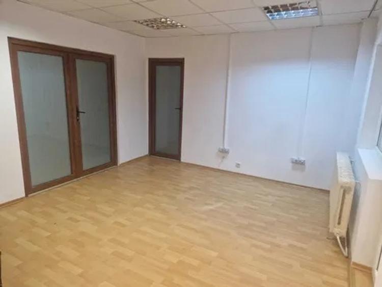 3 camere decomandat, etaj 1, zona  Alexandru - Tigarete