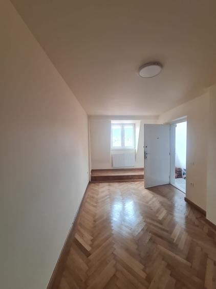 S.C. Vimak Imobiliare inchiriaza apartament in centrul istoric.