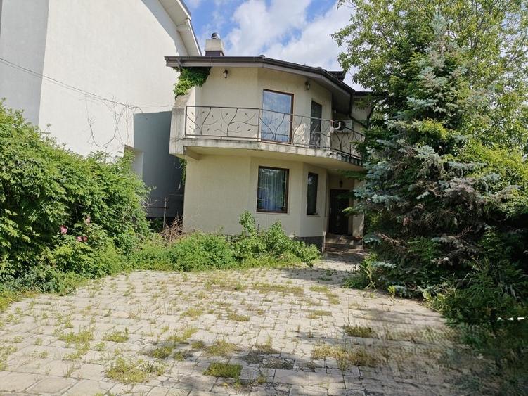 Vilă spațioasă cu grădină Ideală pentru familie