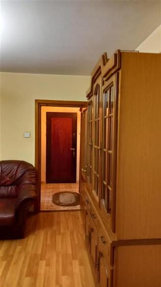Apartament 2 camere semidecomandate,zona Cora