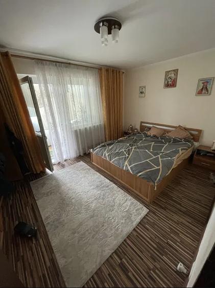 Apartament trei camere - 80 mp - zona Fosta Autogară
