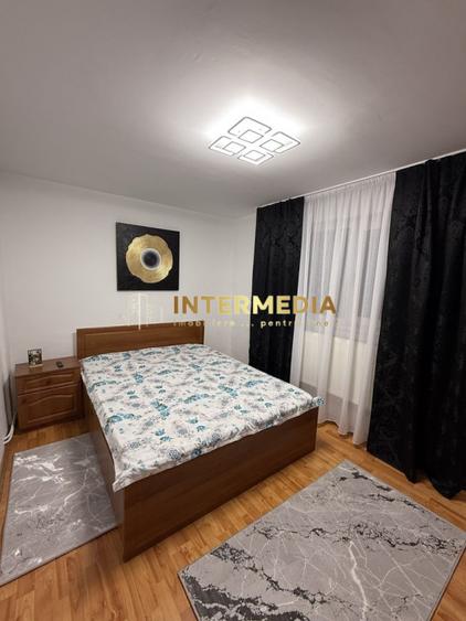 Apartament 2 camere de inchiriat Cetate-Mercur