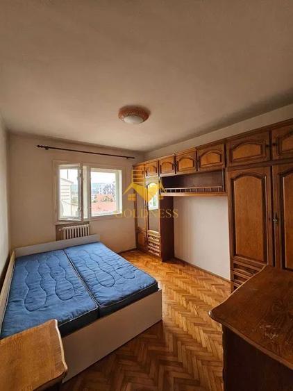 3 camere decomandate, balcon, parcare, Intre lacuri, Mol, FSEGA