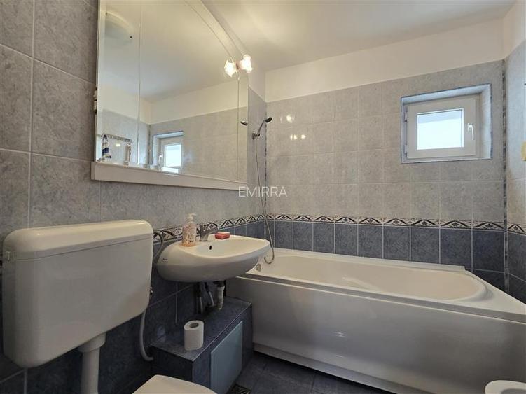 Inchiriere apartament spatios cu 3 camere decomandate. Zona Republicii, Bacau