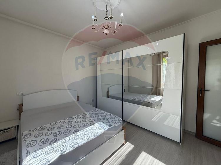 Apartament de închiriat 2 camere etaj 1 Central