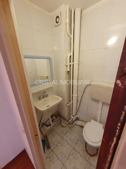 Vanzare 4 camere decomandat, 79,86 mp, 2 balcoane, bloc anvelopat, Vergului - 12