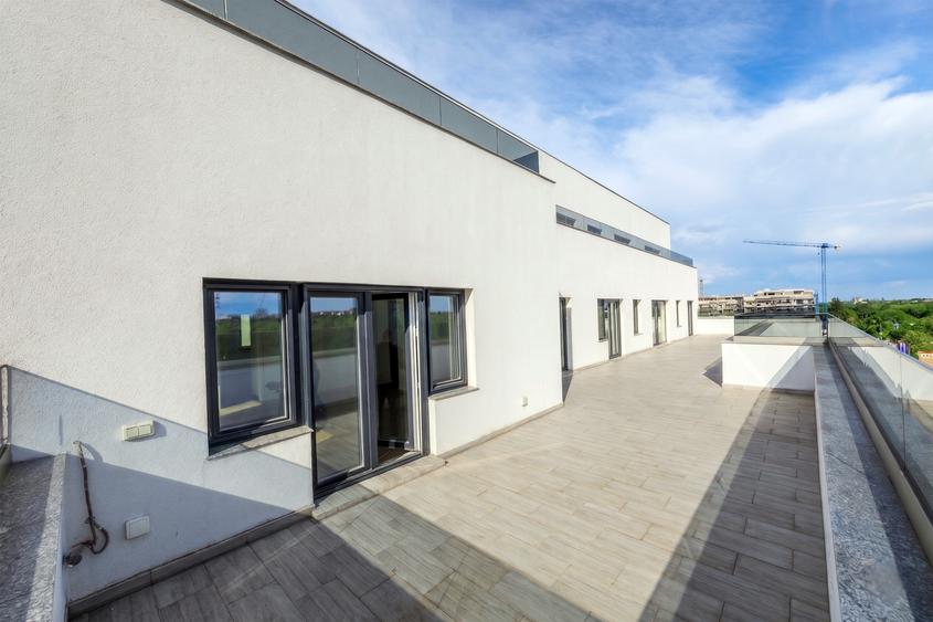 Duplex 6 Dormitoare 2 Terase cu Vedere Panoramică 4 Parcări Subterane Incluse