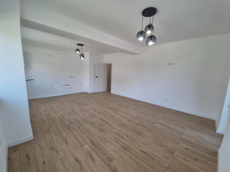 Apartament 3 camere nou - Calea Surii Mici