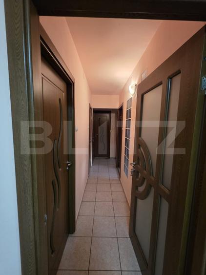 Apartament spațios cu 3 camere, 66 mp utili, etaj intermediar