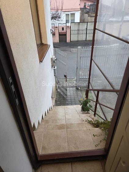 Titulescu-metrou BASARAB-VILA5 CAM,1400EURO - 3