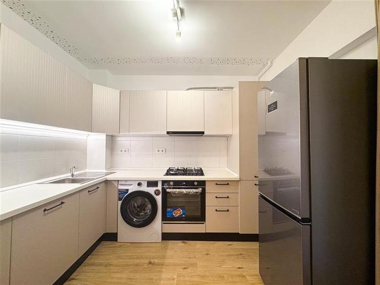 Apartament de inchiriat 3 Camere Complex Prima Vista