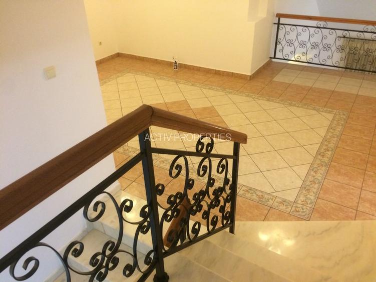 Vand vila Erou Iancu Nicolae,Privighetorilor,Jollie Ville,piscina,garaj 2 masini - 16