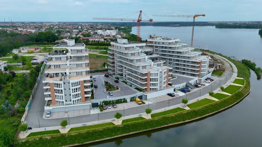Penthouse ideal -terasa de 95 mp -Lebada Lake Residence + 2 parcari in subteran