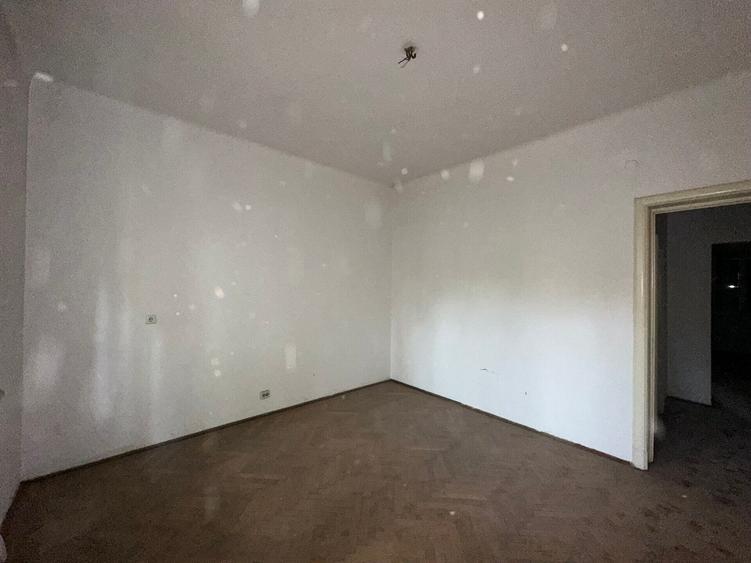 ARMENEASCA - Carol 4 camere 120 mp utili parter cu curte