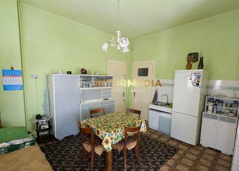 Apartament în casă, 3 camere | 120 mp utili | 3 pivnițe (68 mp) | Ultracentral I - 8