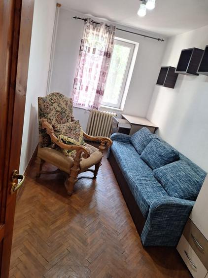 Apartament cu 4 camere,stradal pe Lapusneanu, Sat Vacanta-Zodiac,
