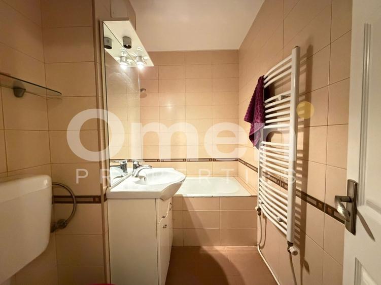 Apartament cu 4 camere, decomandat, etaj intermediar, garaj inclus, Victoriei