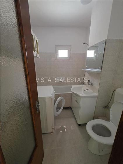 Apartament 4 camere, zona Racadau - 12