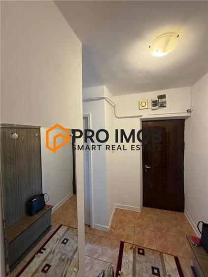 Apartament 2 camere cf 1 semidecomandat zona Crang