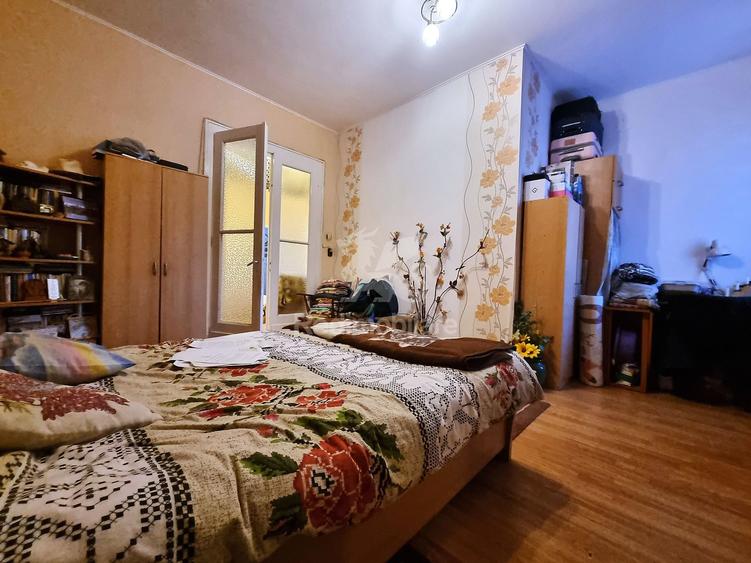 Apartament 3 camere cu curte, zona Rivus